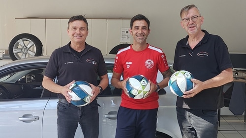 Von links: Oliver Schestag (Geschäftsführer), Christian Fuchs (Trainer C-Jugend), Hans-Jürgen Schestag (Geschäftsführer)